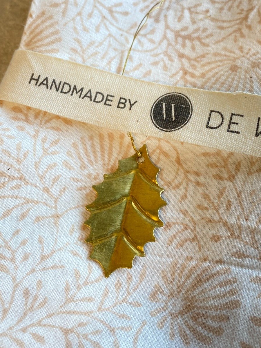 10 Leaf hanger gold