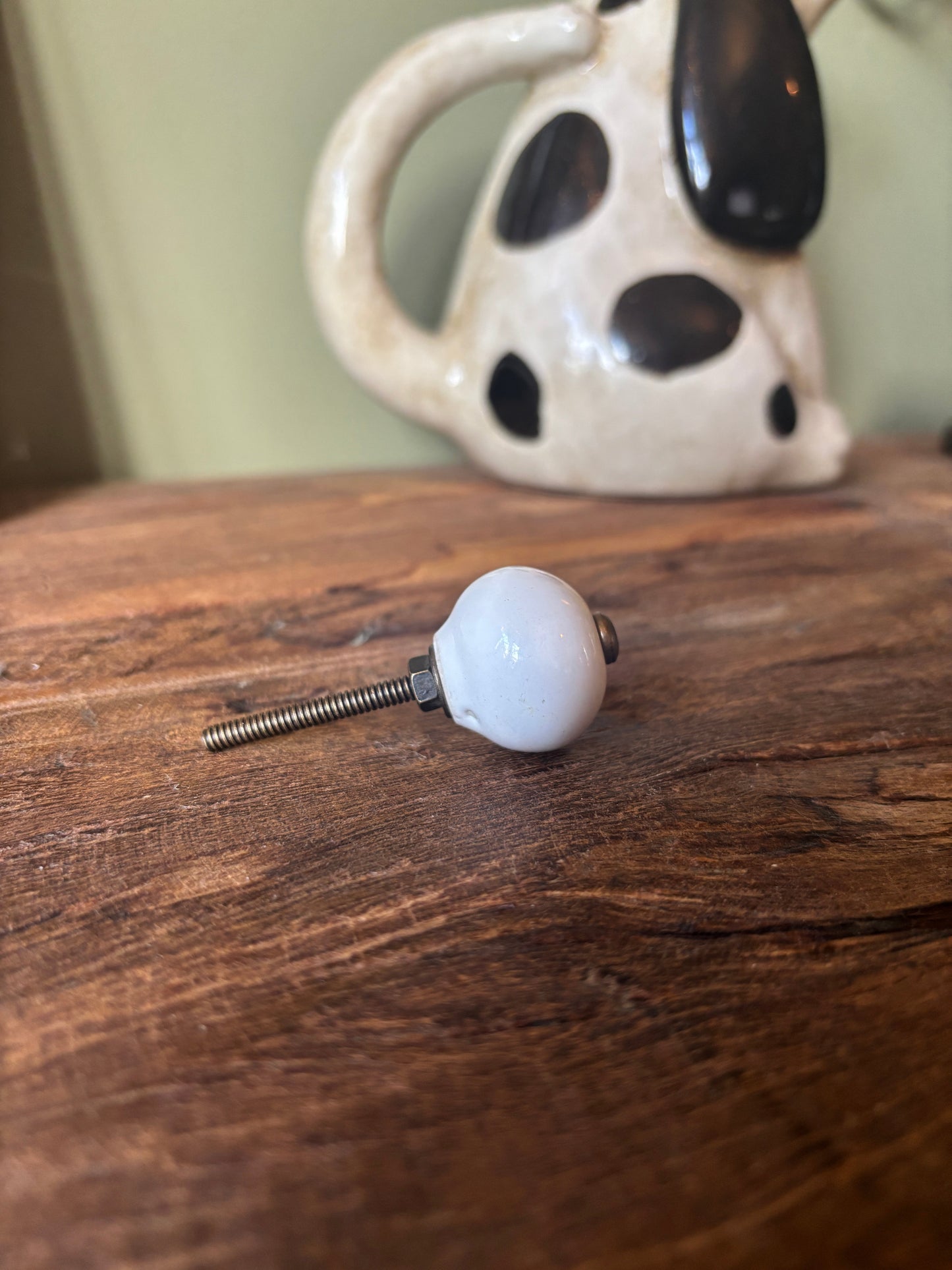 Ceramic Knob White Round