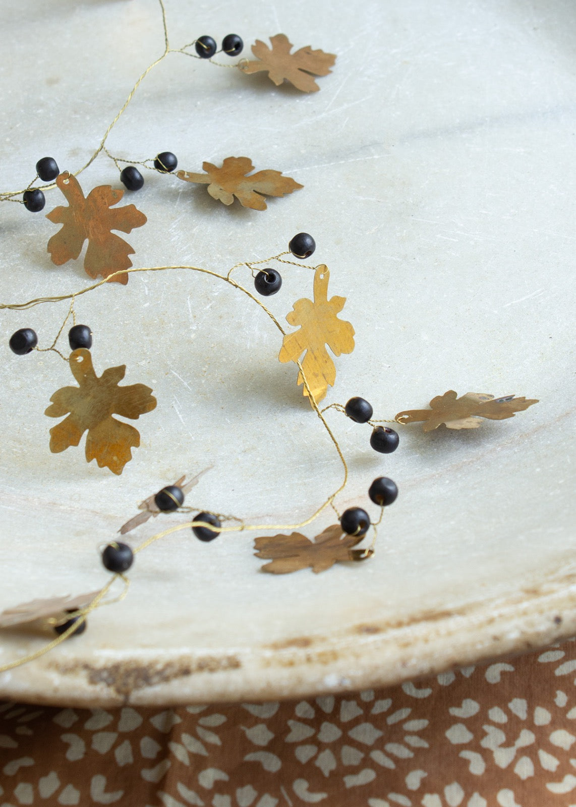 Garland Oak Black Berries