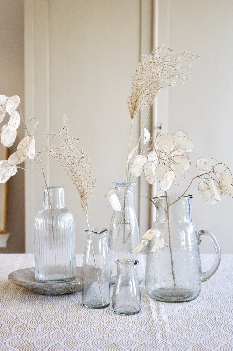 Caraffe seeded glass