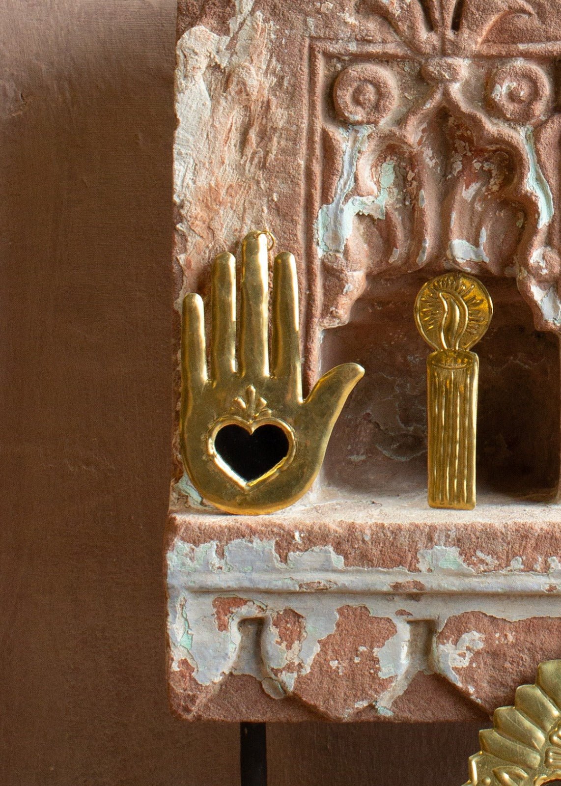 Ex-Voto Hand with Heart Mirror Ornament