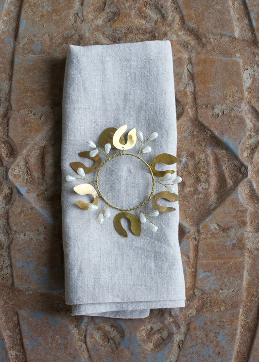 Napkin ring mistletoe