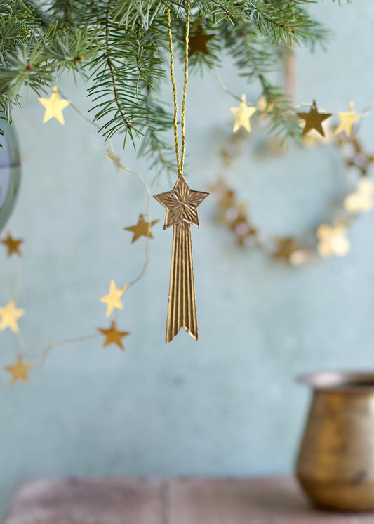 Shooting star ornament
