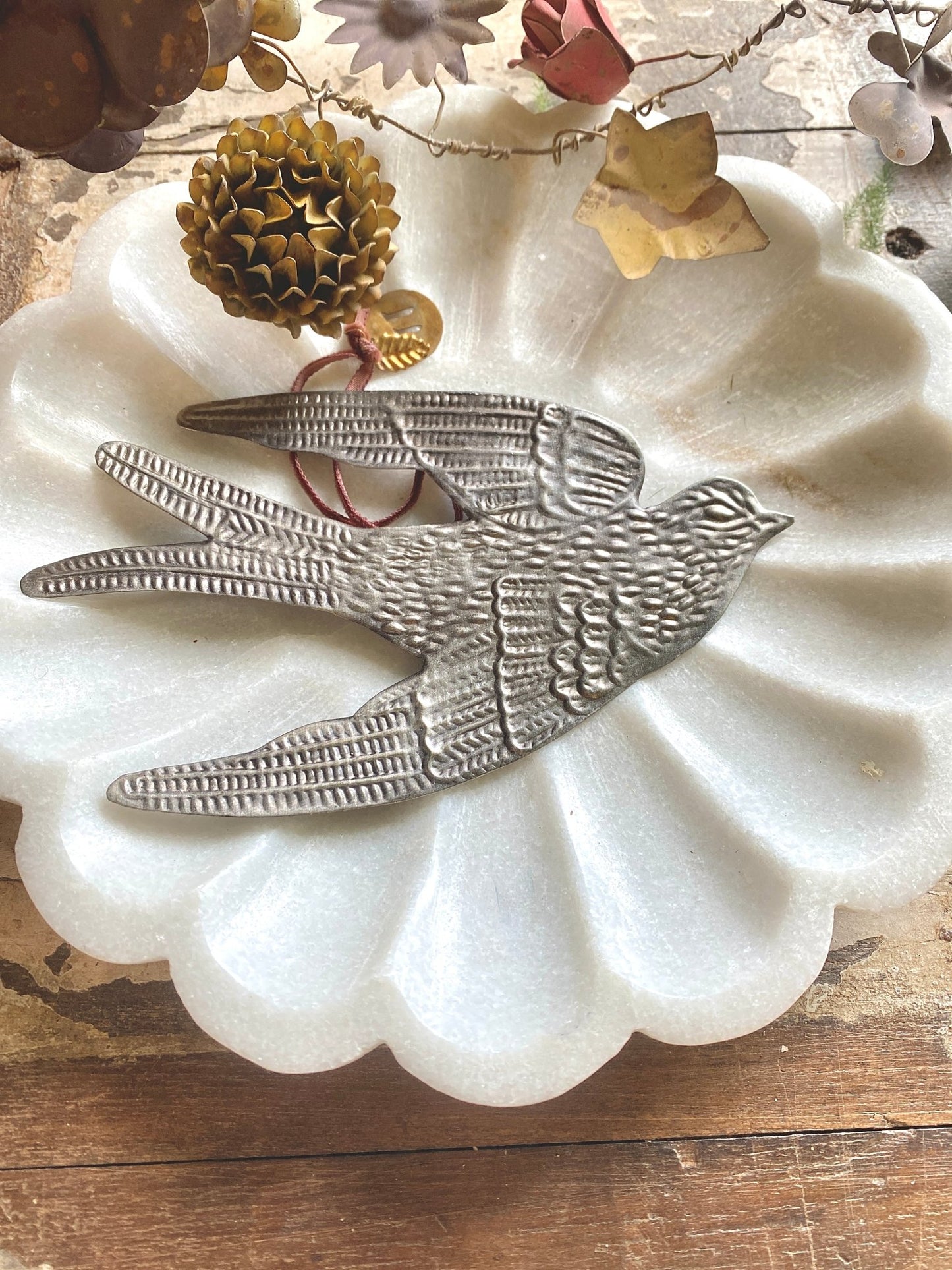 Swallow hanger small