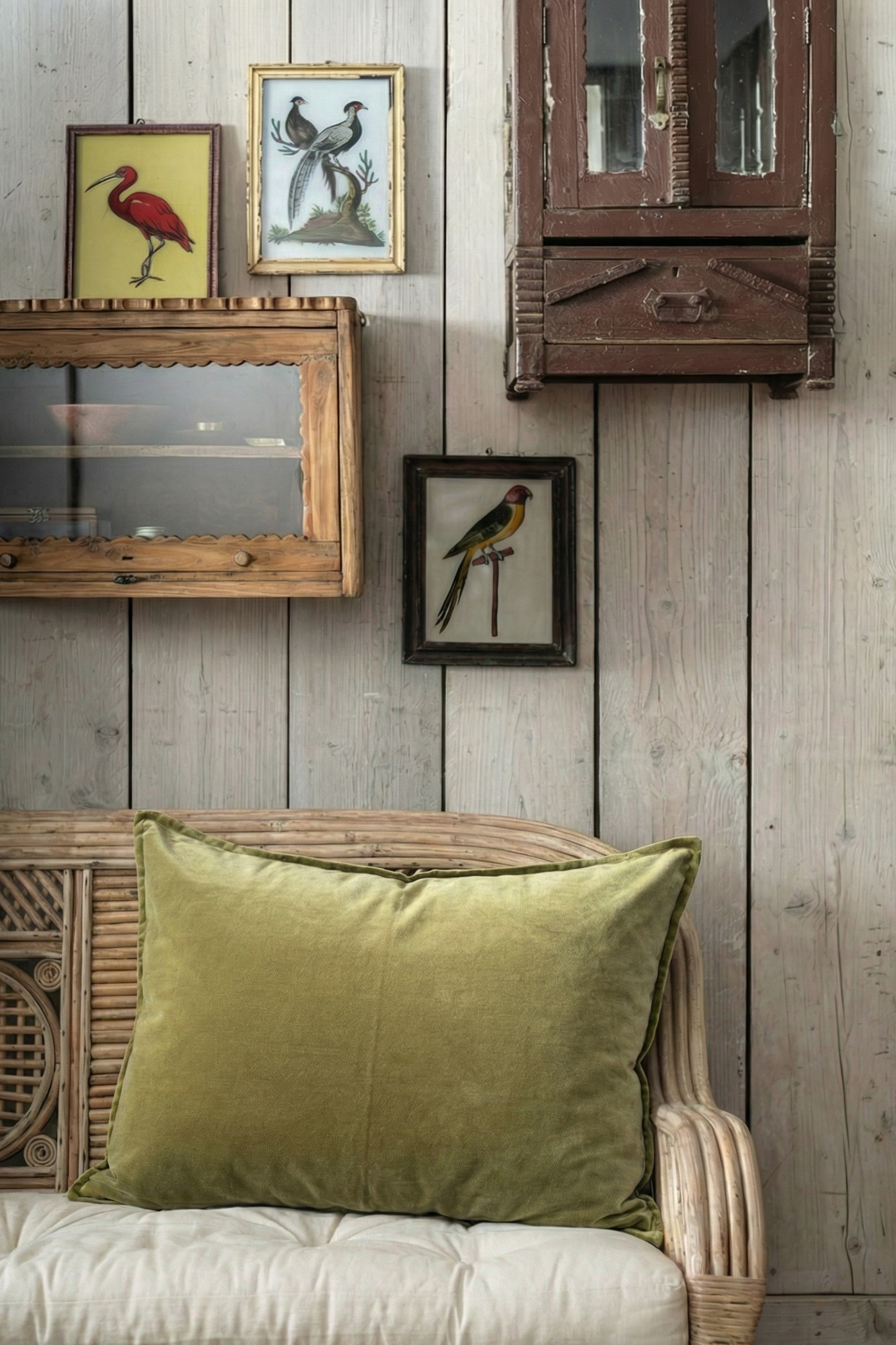 Velvet cushion Olive