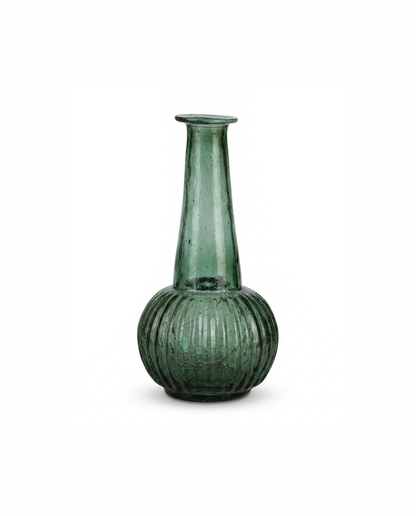 Smaragdgrüne geriffelte Blumenvase