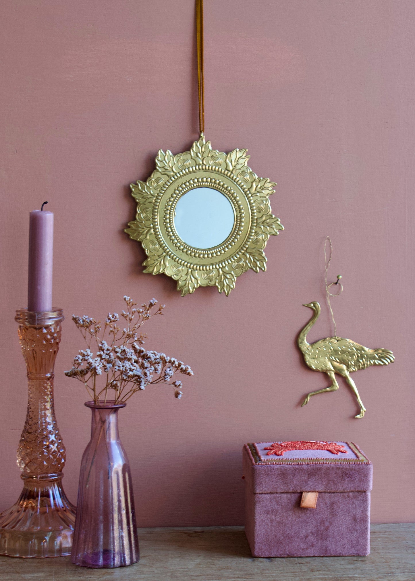 Henna Mirror