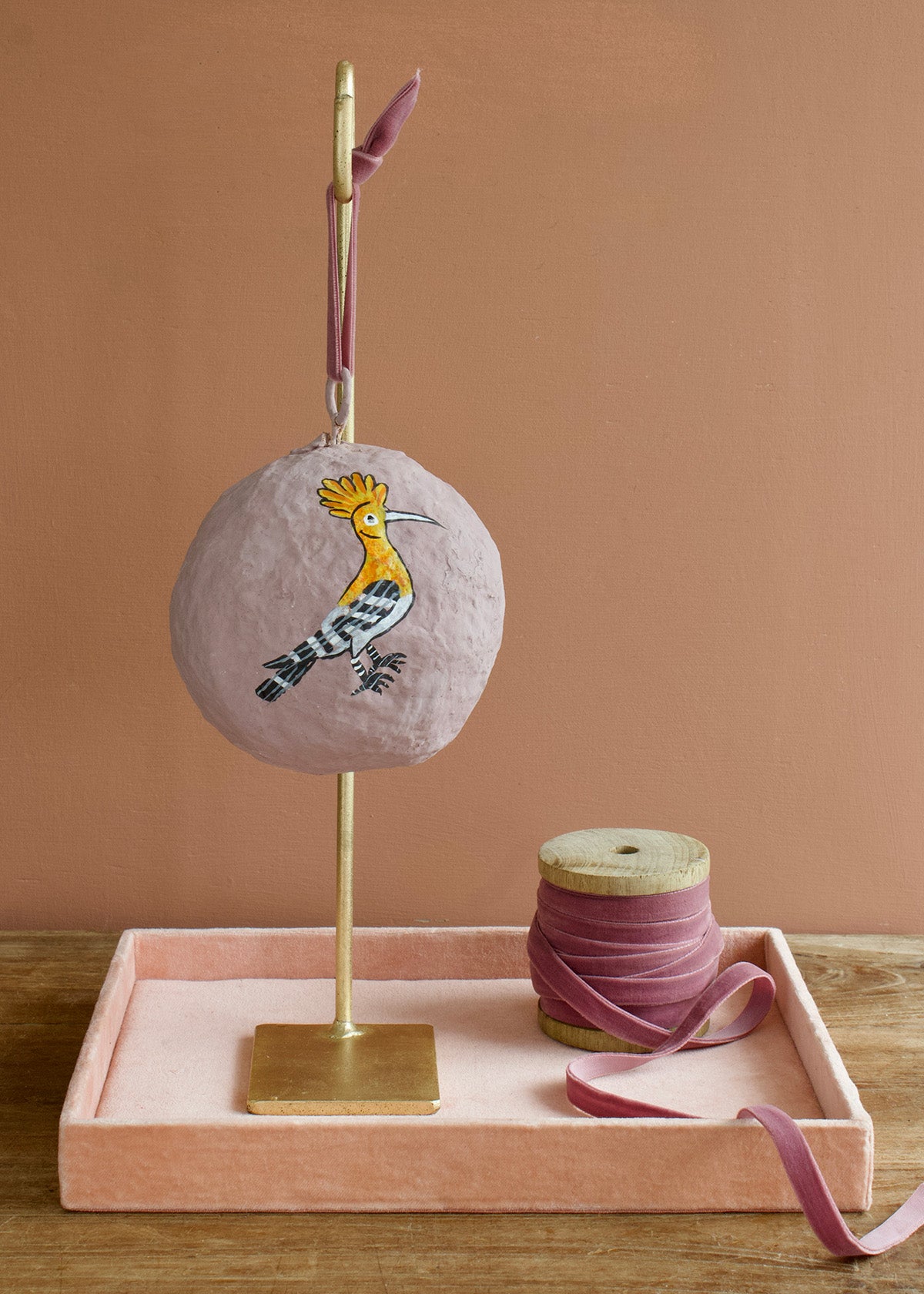 Papier-maché bal hoep MJ25464