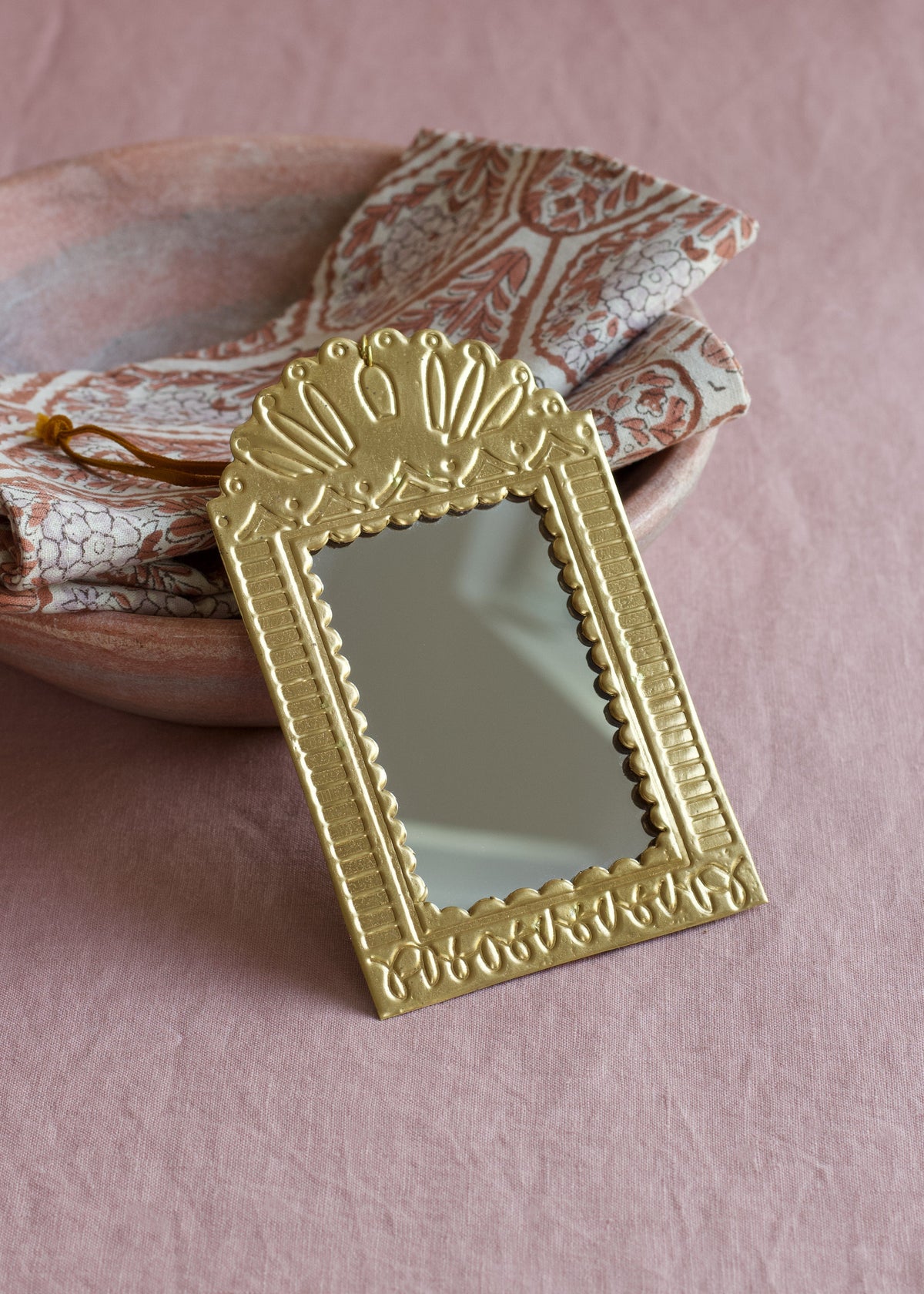 Henna Mirror