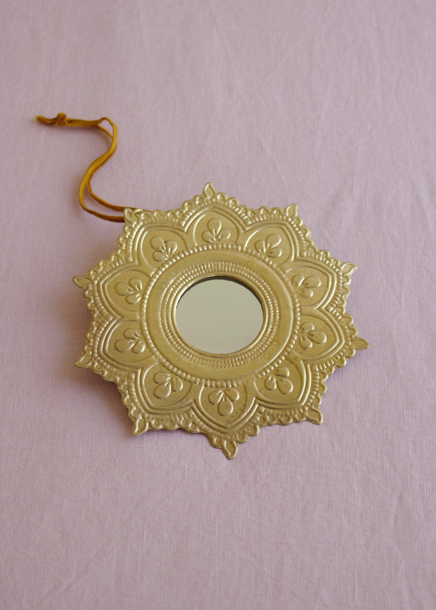 Henna Mirror
