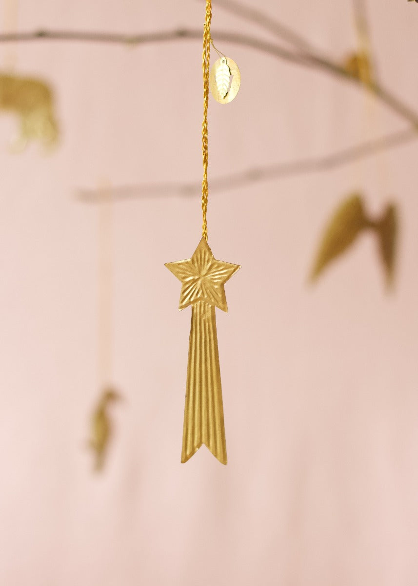 Shooting star ornament