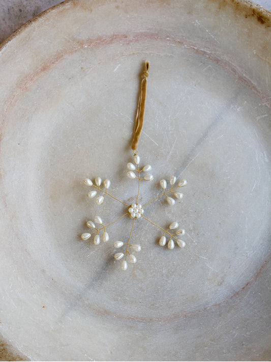 Star with pearls