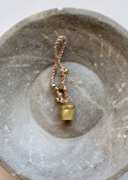 Glockenzier mit Glöckchen