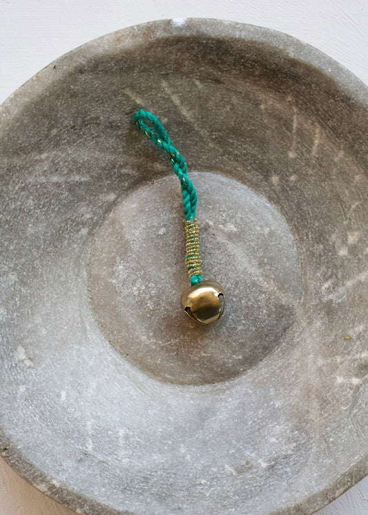 Bell ornament green robe