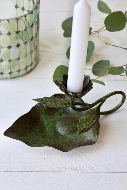 Candle holder leaf