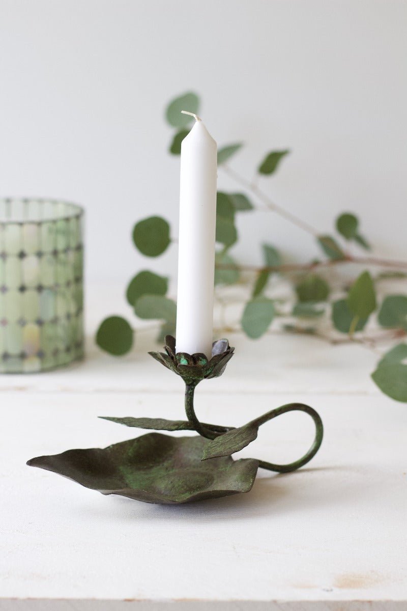 Candle holder leaf