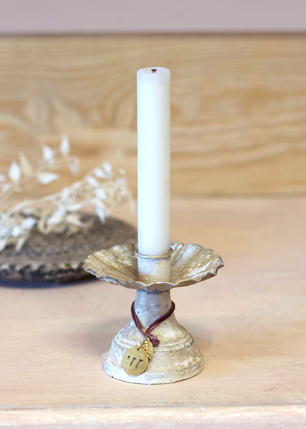 Candle holder old white