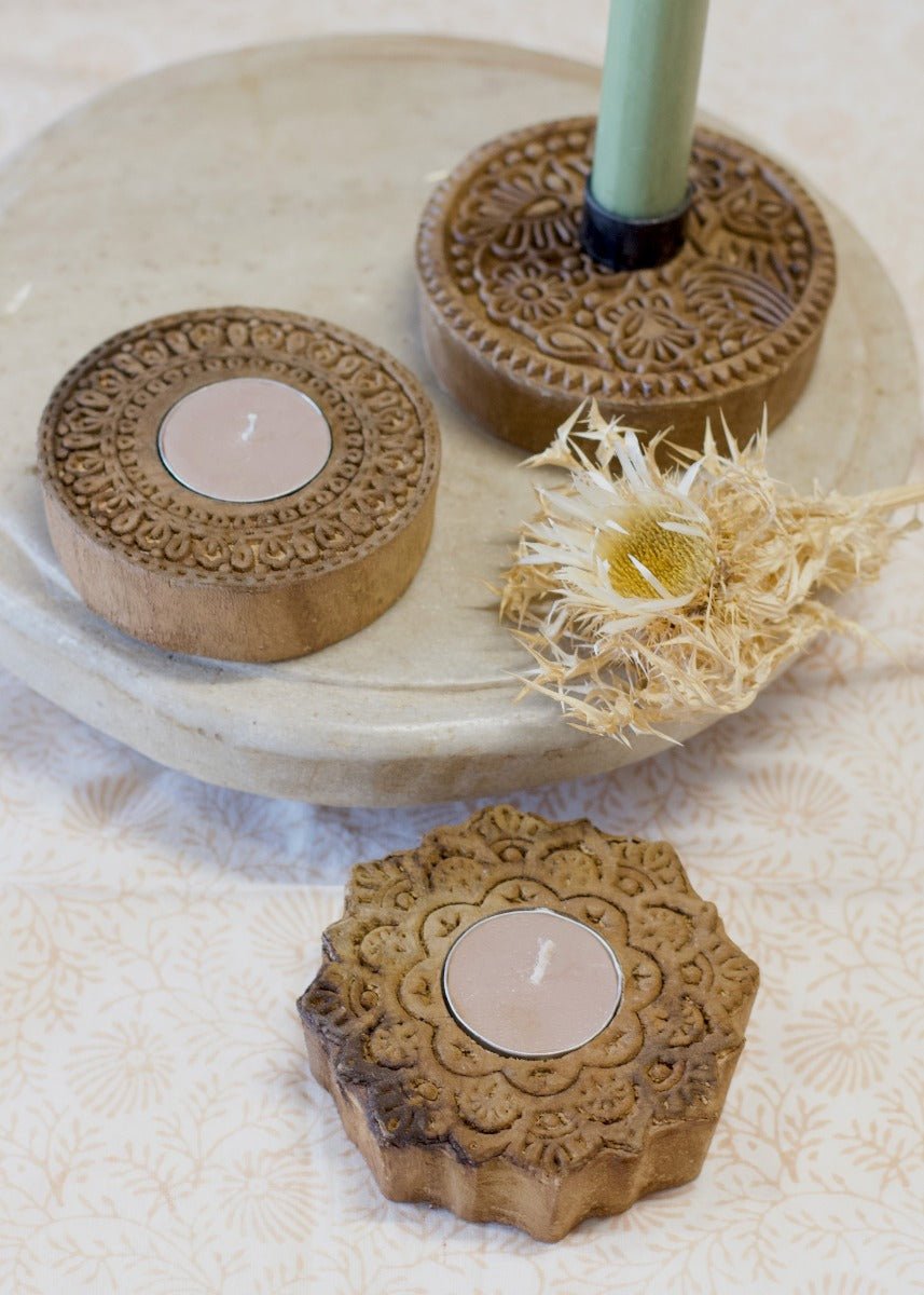Candle holder round wood