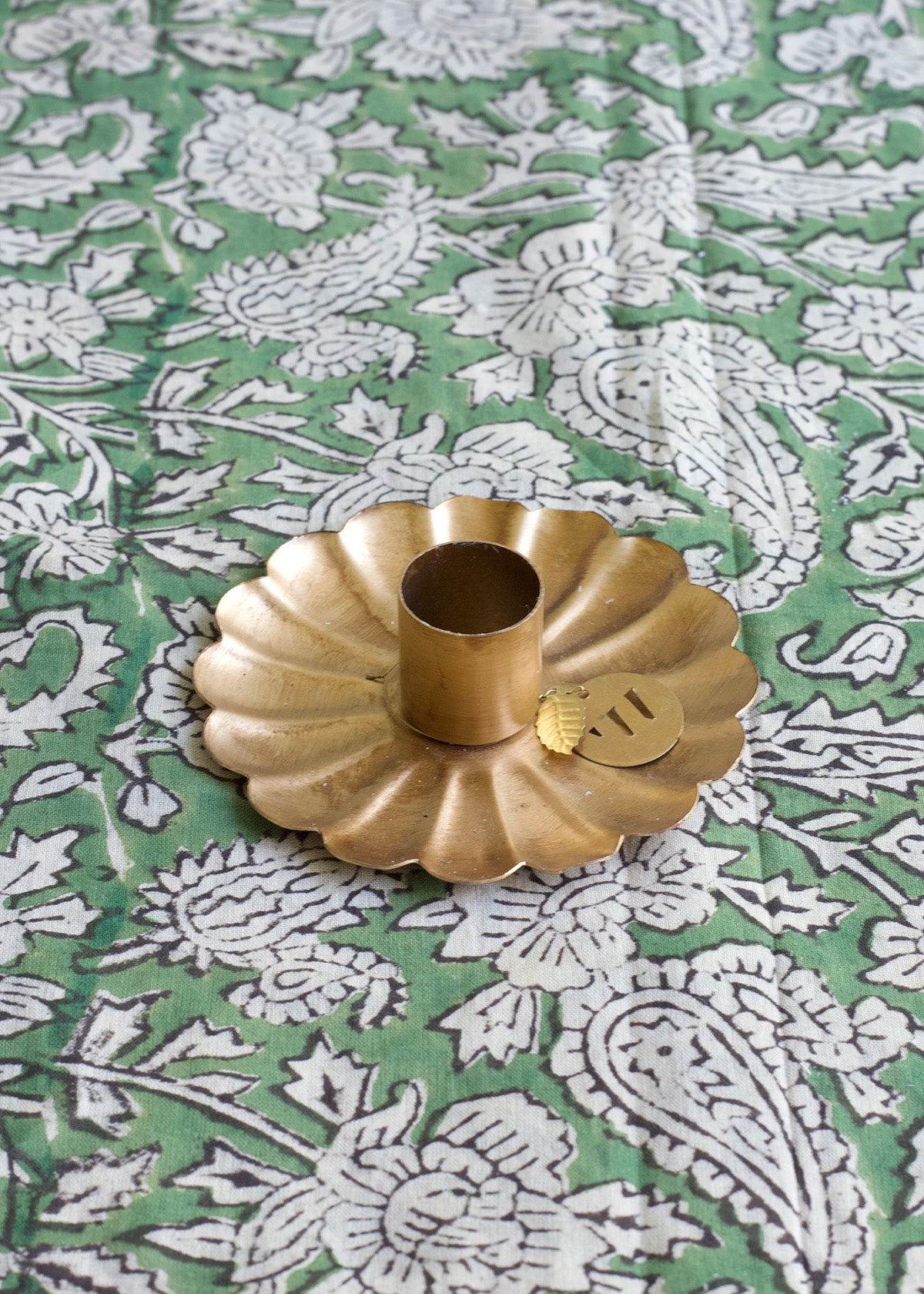 Candle holder