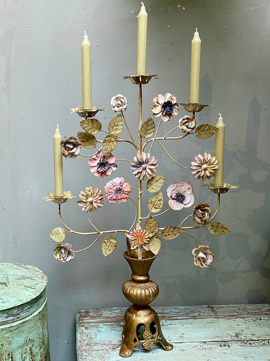Kandelaar bloemen