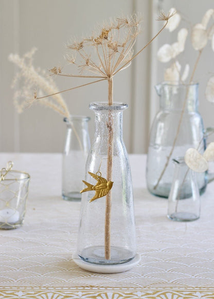 Carafe en verre ensemencé