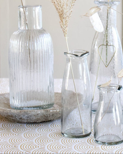 Carafe en verre transparent