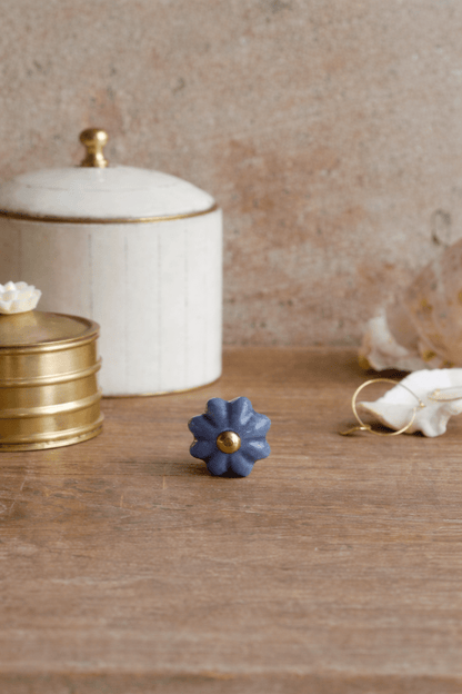Keramische knop Diepblauwe bloem
