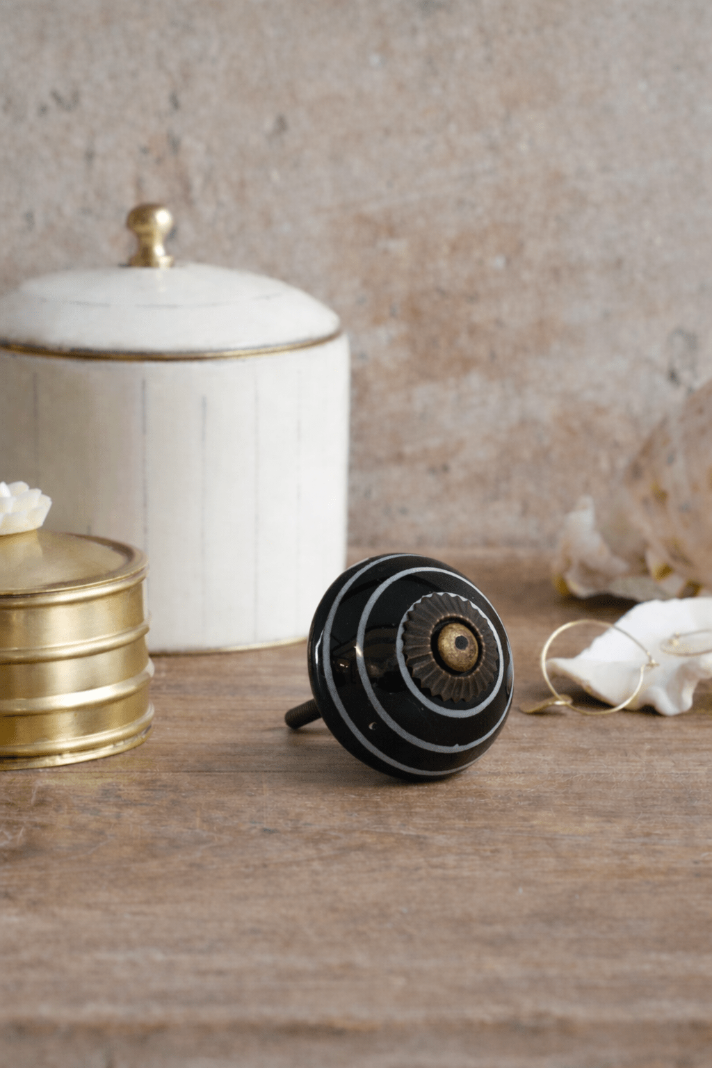 Keramische knop met witte lijn