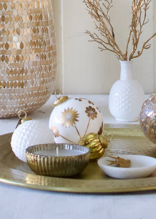 Boule de Noël opale blanche