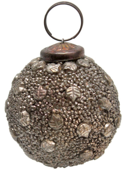Christmas bauble leaf pattern