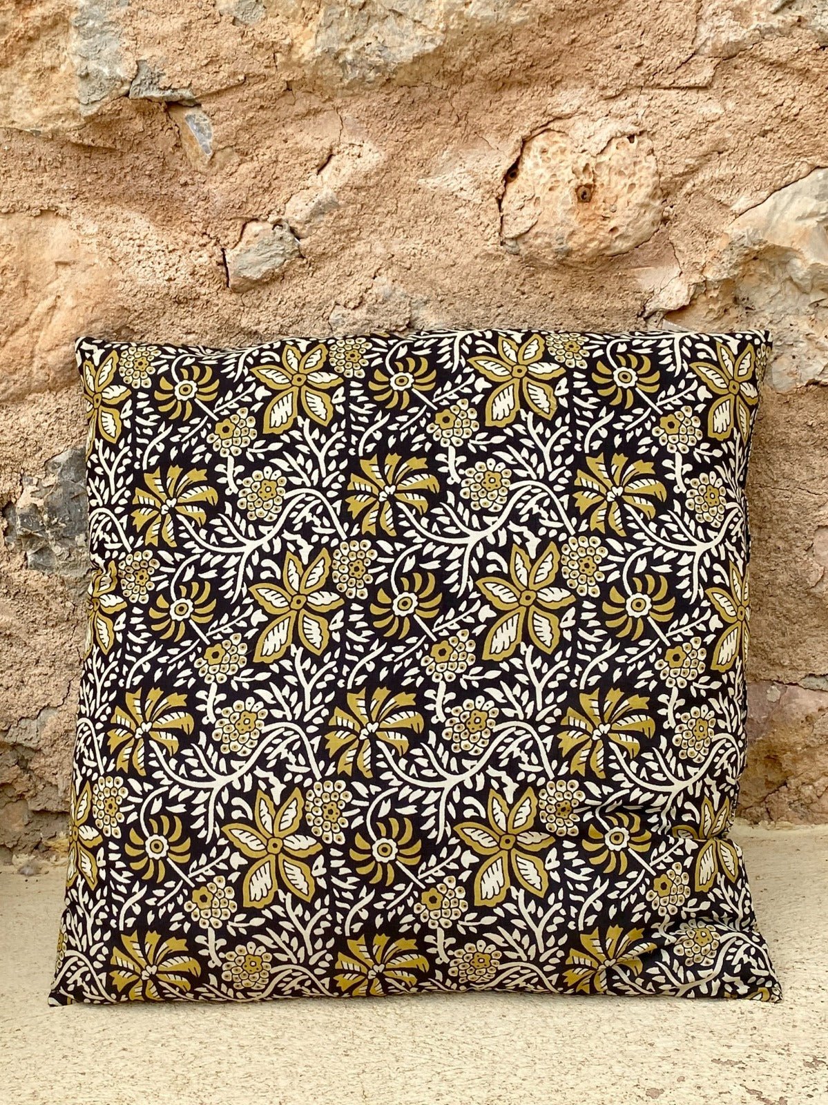 Cushion incl. filling