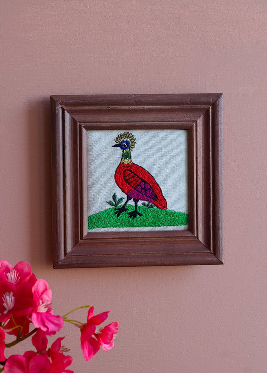 Embroidery Frame Crested Bird