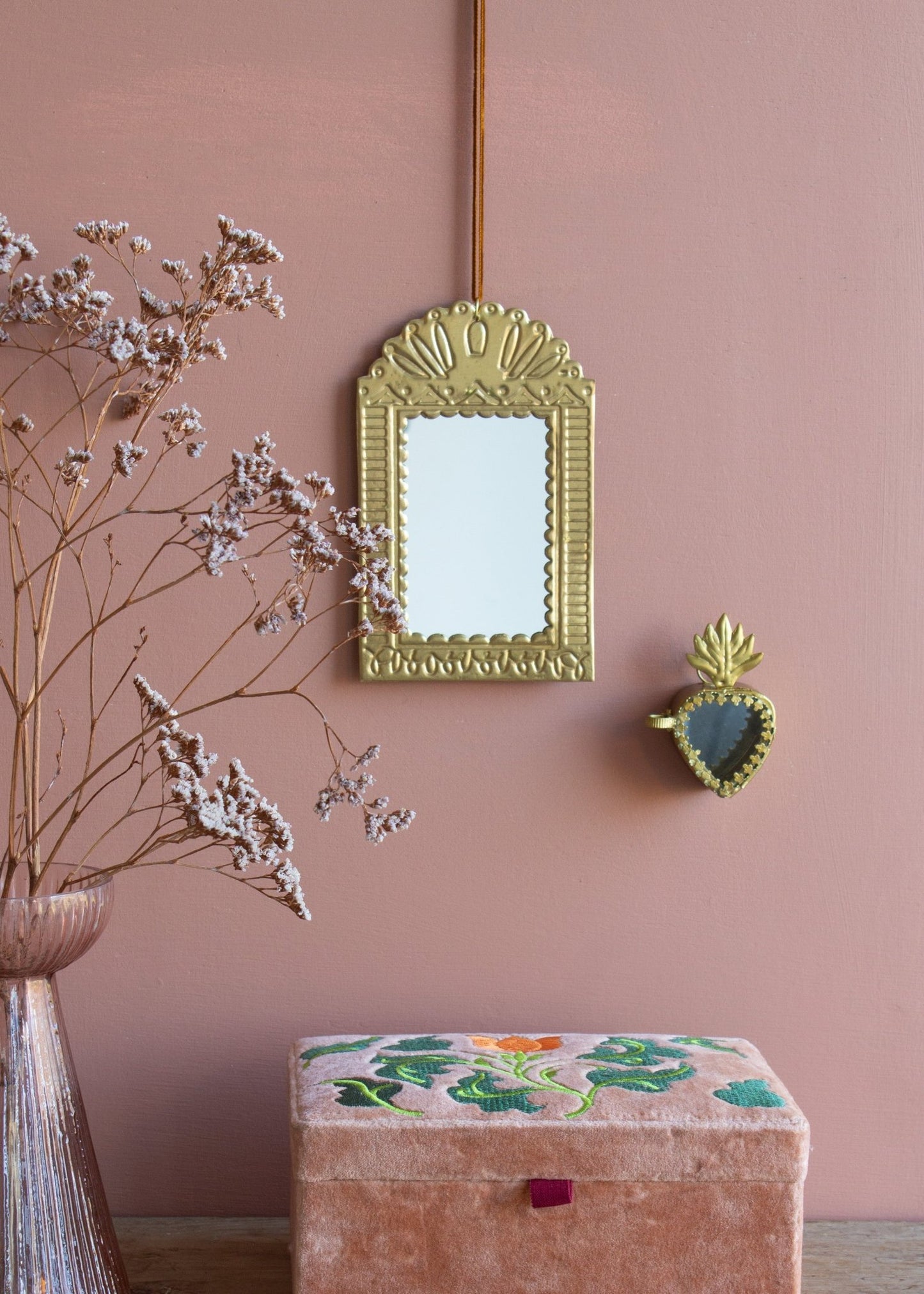 Ex-Voto Mirror Box