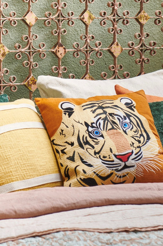 Tiger Cushion