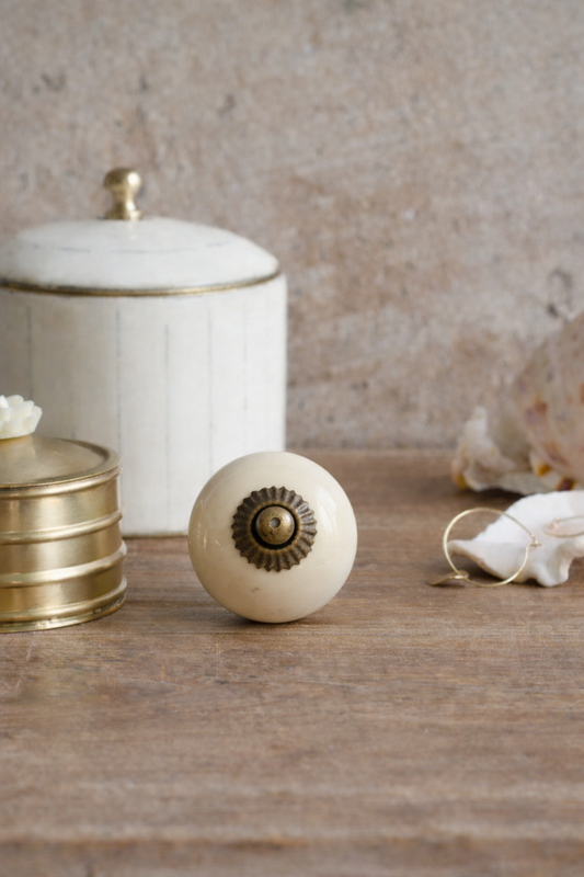 Ceramic Knob Off White
