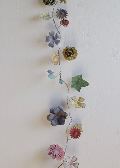 Garland metal flowers