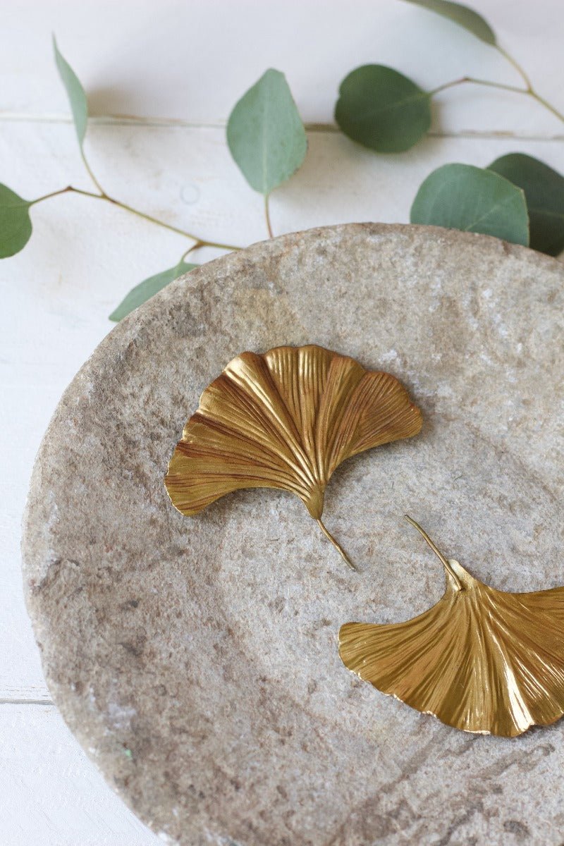 Ginkgo leaf decoration