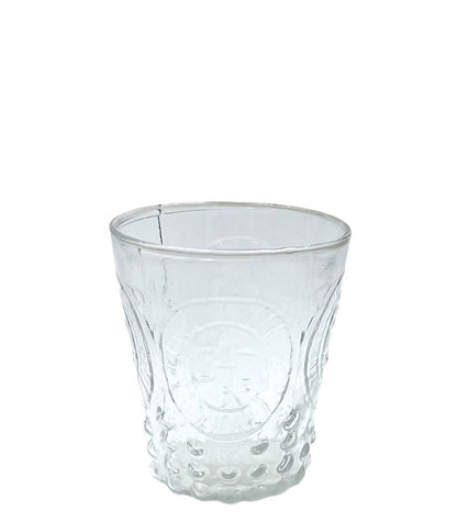 Glas mit Fleur-de-Lis