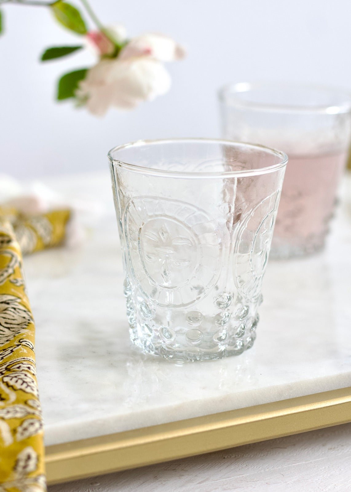 Glas met fleur-de-lis
