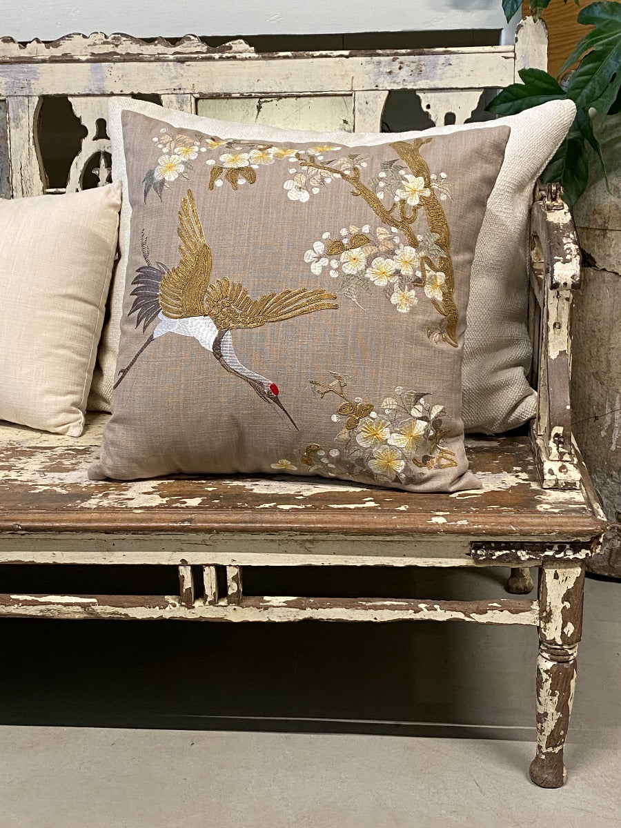 Majestic crane cushion