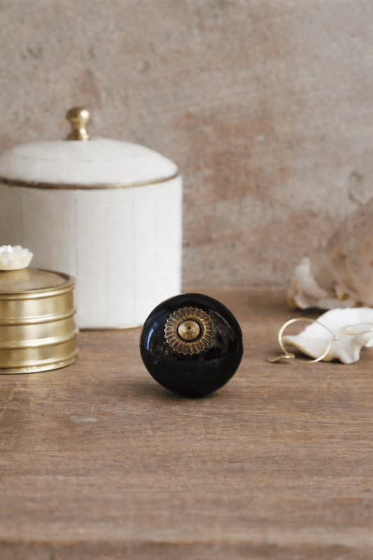 Cabinet knob black