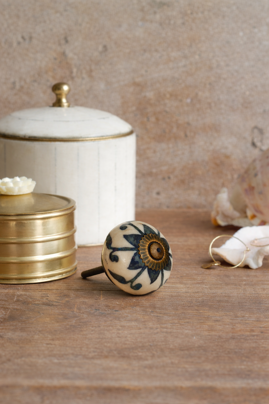 Ceramic Knob Black Flower