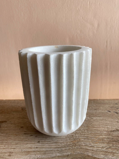 Marble vase striped