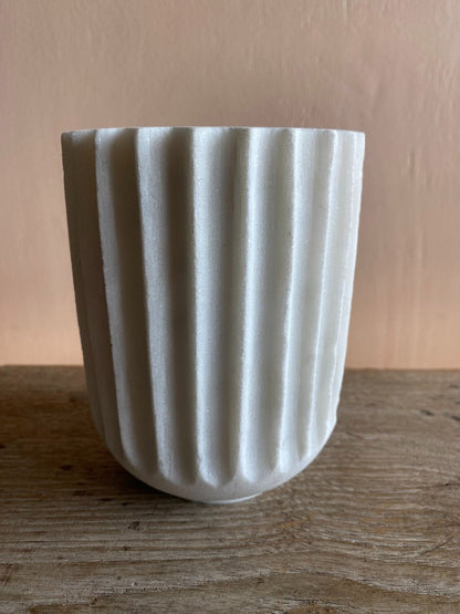 Marble vase striped