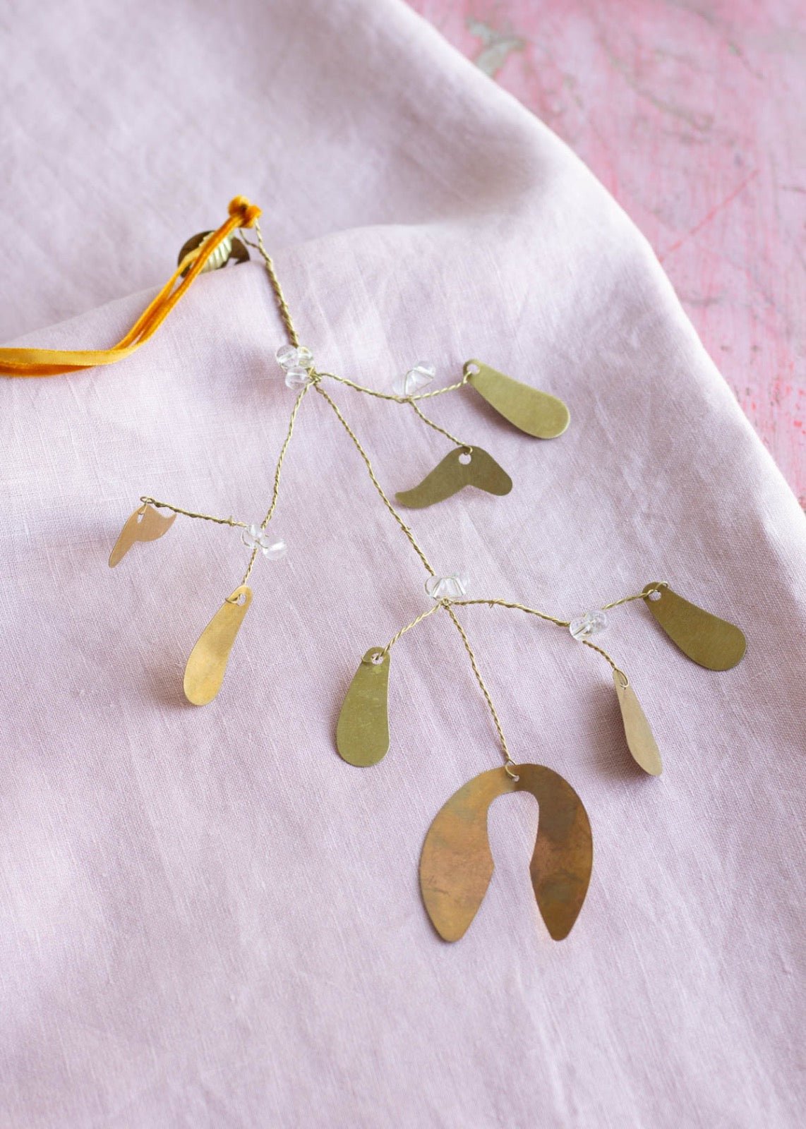 Mini mistletoe