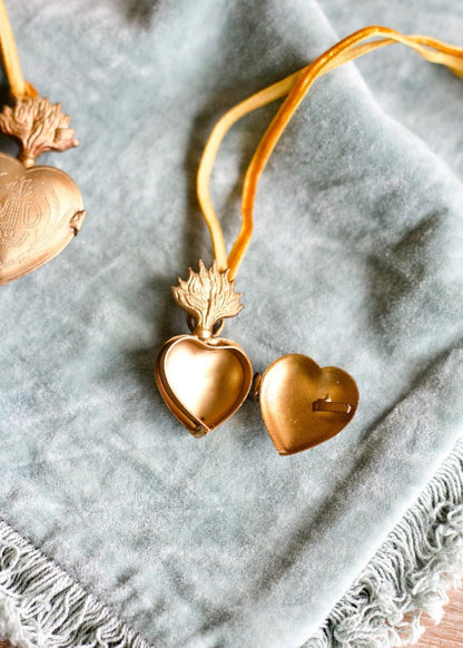 Mini sacred heart