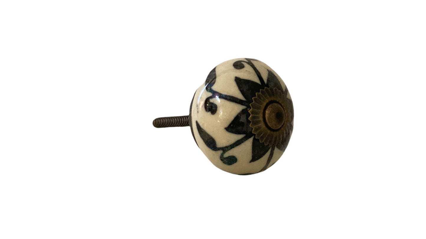 Ceramic Knob Black Flower