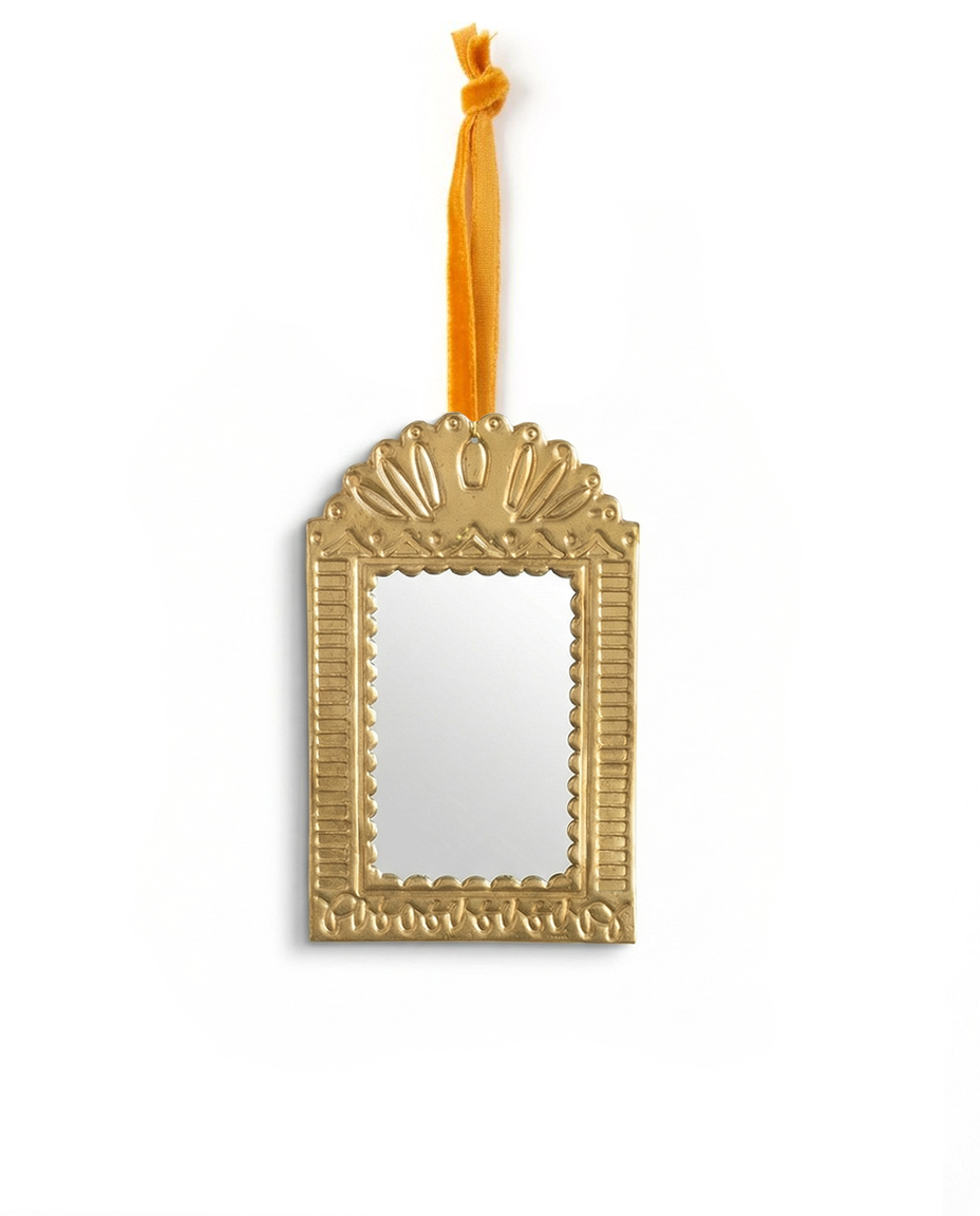Henna Mirror