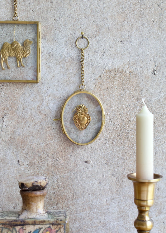 Oval Hanging Frame