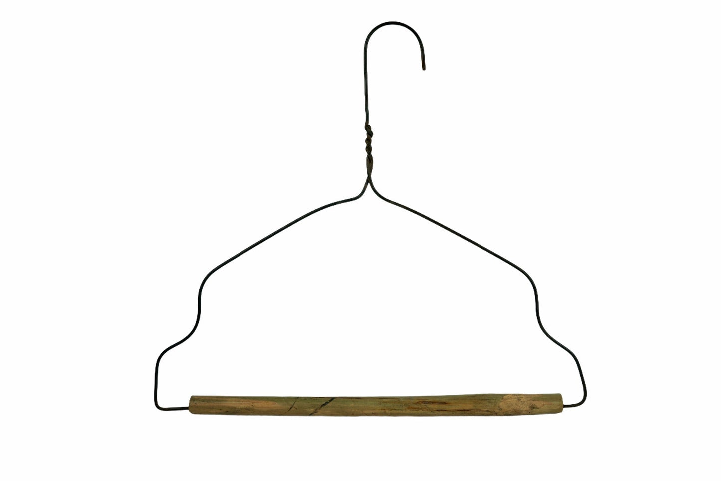 Metal hanger with bamboo
